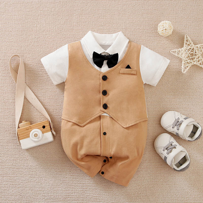 MiniMister – Der stilvolle Babyanzug für kleine Charmeure👶🎩