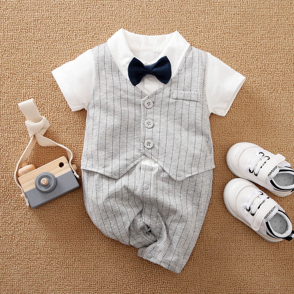 MiniMister – Der stilvolle Babyanzug für kleine Charmeure👶🎩